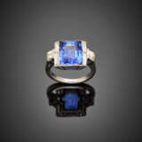 Octagonal ct. 6.30 circa sapphire and baguette diamond platinum ring - Foto 1