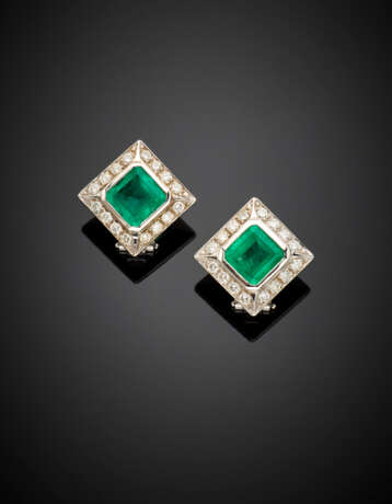 Octagonal emerald and diamond white gold earclips - photo 1