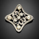 Natural saltwater pearl and diamond white gold brooch - фото 1