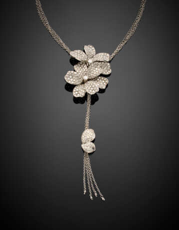 Four strand white gold chain necklace with a diamond pavé flower central holding a chain tassel with diamond leaves - photo 1