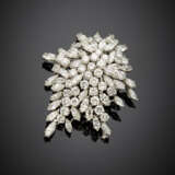 Round and marquise diamond white gold brooch - photo 1