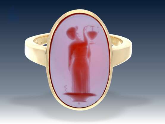 Ring: alter Goldschmiedering mit schöner, vermutlich antiker Achat-Lagenstein-Gemme - photo 1
