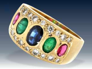 Ring: sehr dekorativer Goldschmiedering mit hochwertigen Farbsteinen und Brillanten