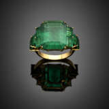 Step cut emerald yellow gold ring - photo 1