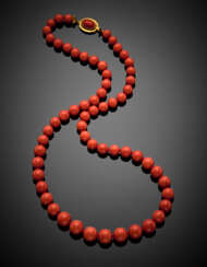 Orange coral graduated bead necklace with yellow gold clasp