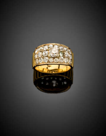 Bi-coloured gold diamond and diamond pavé ring - photo 1