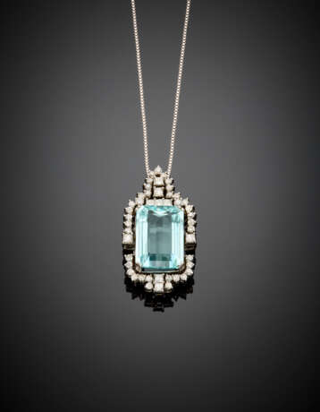 Octagonal aquamarine and diamond white gold pendant - фото 1