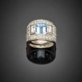 Octagonal aquamarine and diamond platinum ring - фото 1