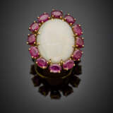 Oval opal and cushion ruby yellow gold ring - photo 1