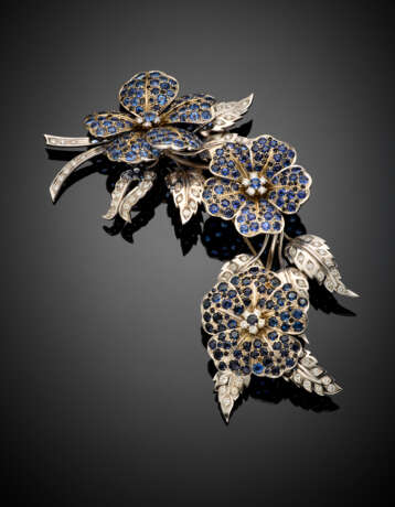 Great diamond and blue sapphire white gold brooch - фото 1