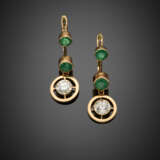 Diamond in all ct. 1 circa and emerald yellow 9K gold pendant earrings - фото 1