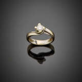 Round ct. 0.35 circa diamond white gold ring - фото 1