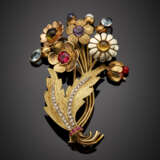 Bi-coloured 9K gold flower brooch accented with diamonds - photo 1