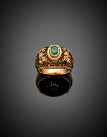 Oval emerald and diamond 9K gold and silver cluster ring - Foto 1