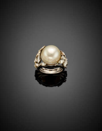 Mm 13.90 circa pearl and marquise diamond white gold ring - photo 2