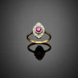Bi-coloured gold ct. 0.50 circa ruby and diamond ring - Foto 1