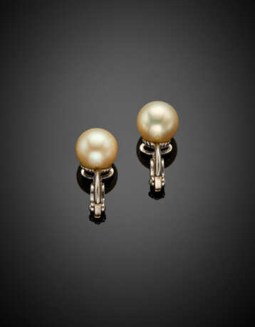 Mm 9.70/9.80 circa cultured pearl white gold earrings - photo 1