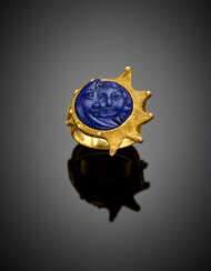 Carved lapis yellow textured gold ring