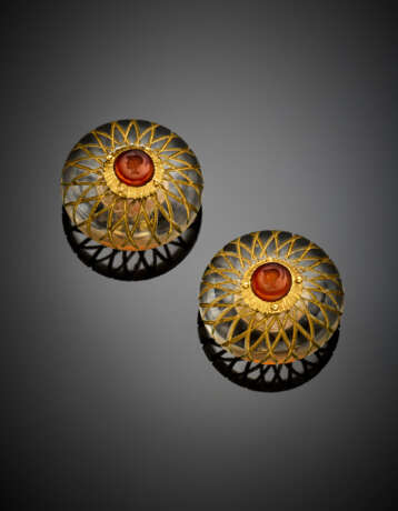 Paste and vitreous paste yellow gold earrings - фото 1
