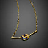 Yellow gold chain with blue enamel accented central - фото 1