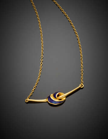 Yellow gold chain with blue enamel accented central - фото 1