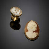 Yellow gold and shell cameo lot comprising a ring size 15/55 with Cupid and a cm 3.90 pendant brooch with a female profile - Foto 1