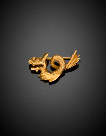 Yellow gold dragon pin - photo 1