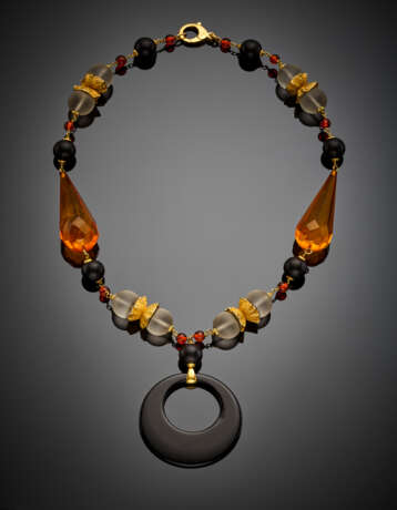 Yellow gold amber and quartz necklace with central onyx pendant - photo 1