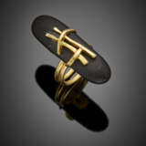 Yellow gold lavic stone ring with ideogram - фото 1