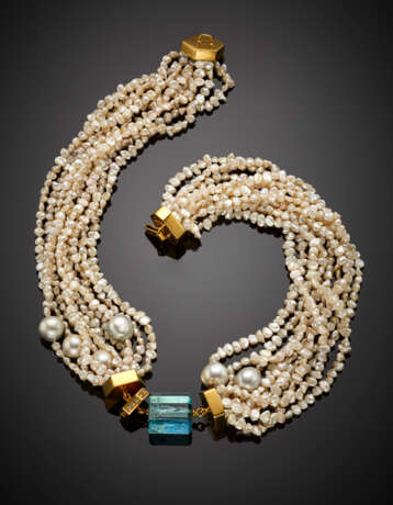 Ten strand freshwater pearl necklace with yellow gold clasp and spacers - photo 1