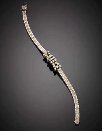 White gold diamond bracelet with central - фото 1