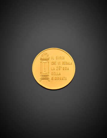 Yellow gold “Istituto nazionale del disco” celebrative medal marked 1000 inside lozenge and 38 MI - photo 2