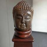 Kopf des Buddha Shakyamuni aus Kalkstein - photo 3