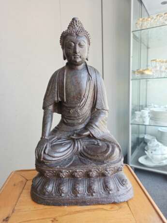 Bronze des Buddha Shakyamuni im Meditationssitz - фото 2