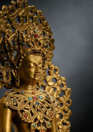 Feine feuervergoldete Bronze des Buddha auf einem Lotos - Foto 3