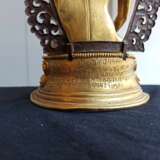 Feine feuervergoldete Bronze des Buddha auf einem Lotos - photo 8