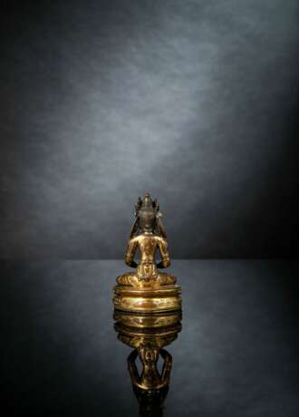 Feine feuervergoldete Bronze des Amitayus - photo 2
