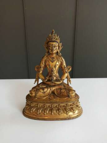 Feine und seltene feuervergoldete Bronze des Amitayus, Sonam Gyaltsen zugeschrieben - photo 5