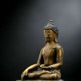 Bronze des Buddha Shakyamuni auf einem Lotos - Foto 3