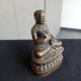 Bronze des Pandita Kongtön Wangchuk Drupa - photo 8