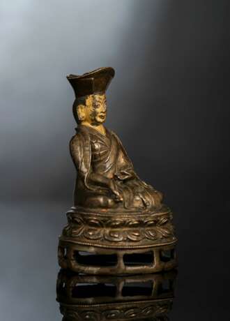 Bronze eines Lama mit kalter Vergoldung und Inschrift - фото 4