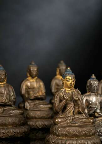 Die sieben Medizinbuddhas und Buddha Shakyamuni - Foto 3