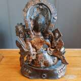 Feuervergoldete Bronze des Indra auf einem Lotos - photo 8