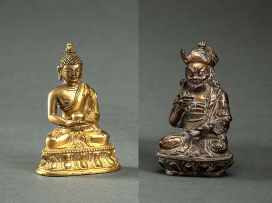 Feuervergoldete Miniatur-Bronze des Buddha Shakyamuni und Miniaturbronze Bronze - Foto 1