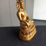 Feuervergoldete Bronze des Buddha Shakyamuni auf einem Lotos - Foto 3
