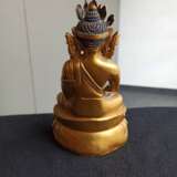 Feuervergoldete Bronze des Buddha Shakyamuni auf einem Lotos - photo 4