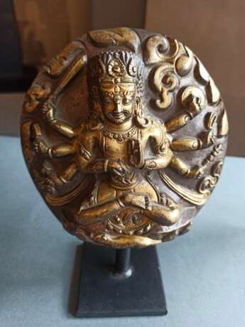 Drei feuervergoldete Kupfer-Repoussé-Arbeiten mit Parvati, Bhairava und einer weiteren trantrischen Gottheit - Foto 5