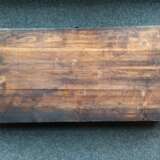 Deckelkasten aus Holz mit Werkzeug und Ritualbesteck aus Eisen - Foto 8