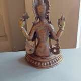 Feuervergoldete Bronze des Sadaksharilokeshvara - фото 8