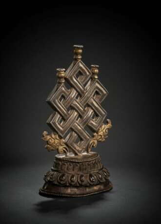 Buddhistisches Altaremblem des 'endlosen Knotens aus Silber - Foto 2